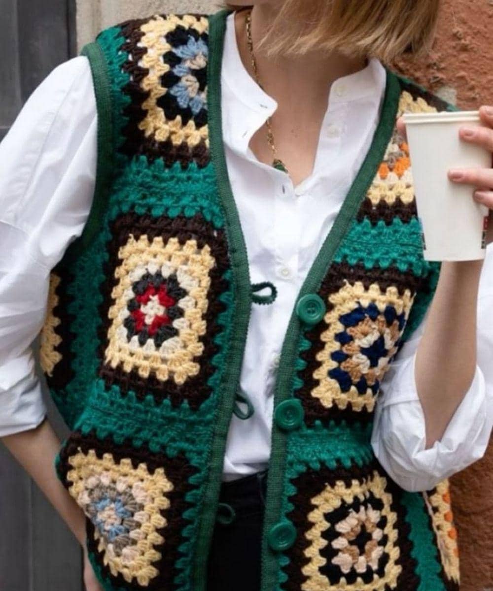 7 Rekomendasi Vest Rajut untuk Buat Gaya Mama Lebih Menarik 8.jpg