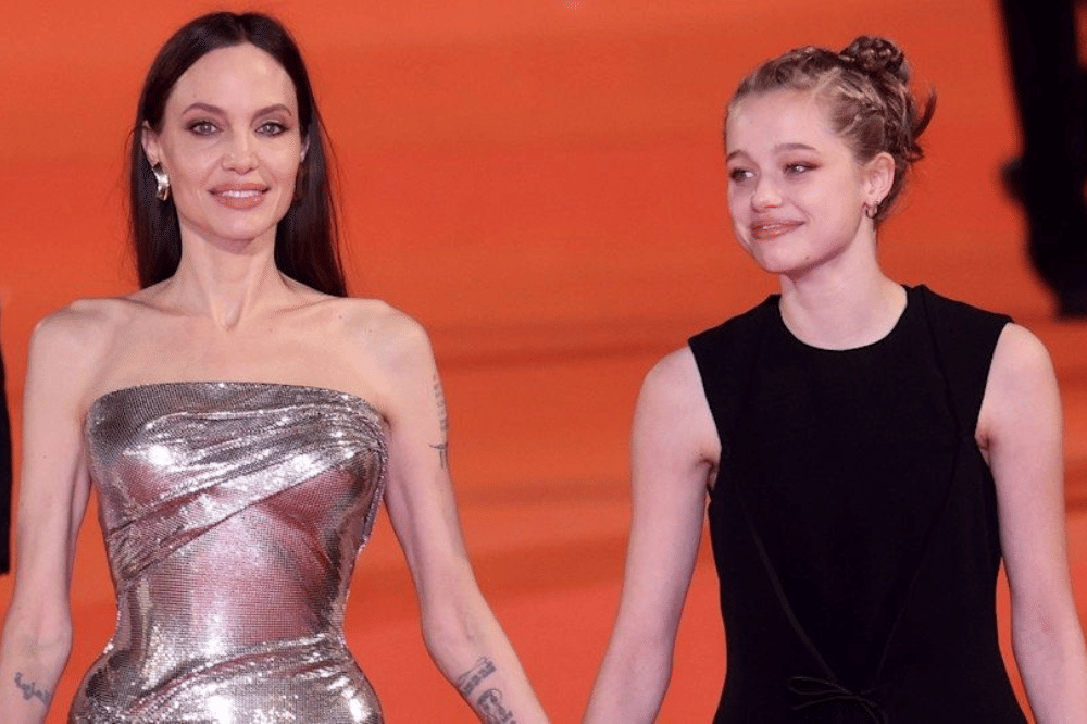 Angelina Jolie dan anak perempuannya Shiloh 