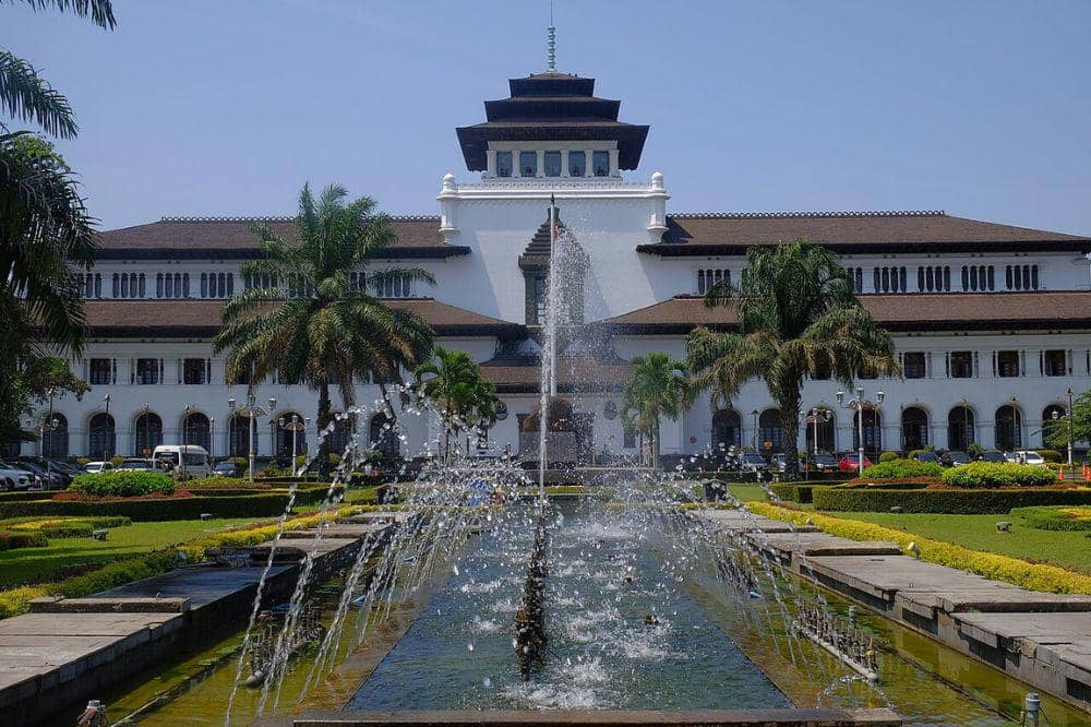 10 Tempat Wisata Bandung Murah untuk Keluarga, Seru dan Menarik