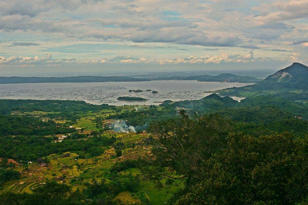 Tempat Wisata Keluarga di Purwakarta 5.jpg