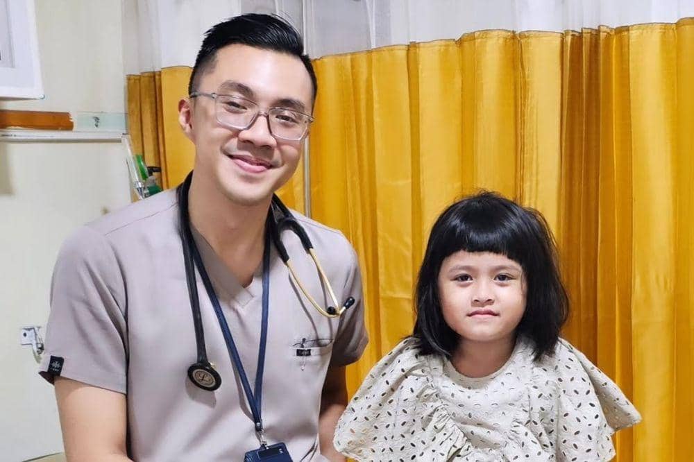 biodata dan profil dr gia 5.jpg