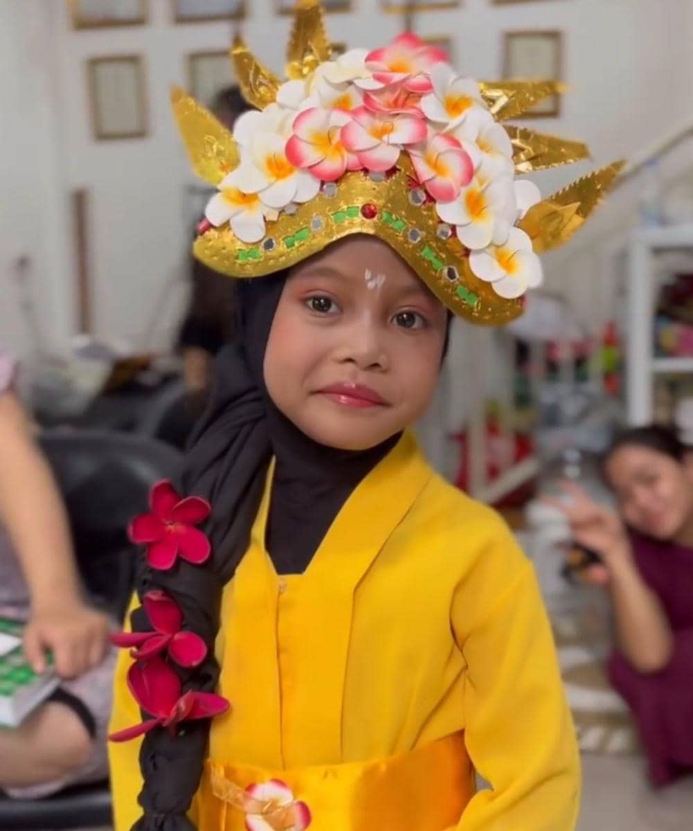 Baju adat toko Ratu Kostum