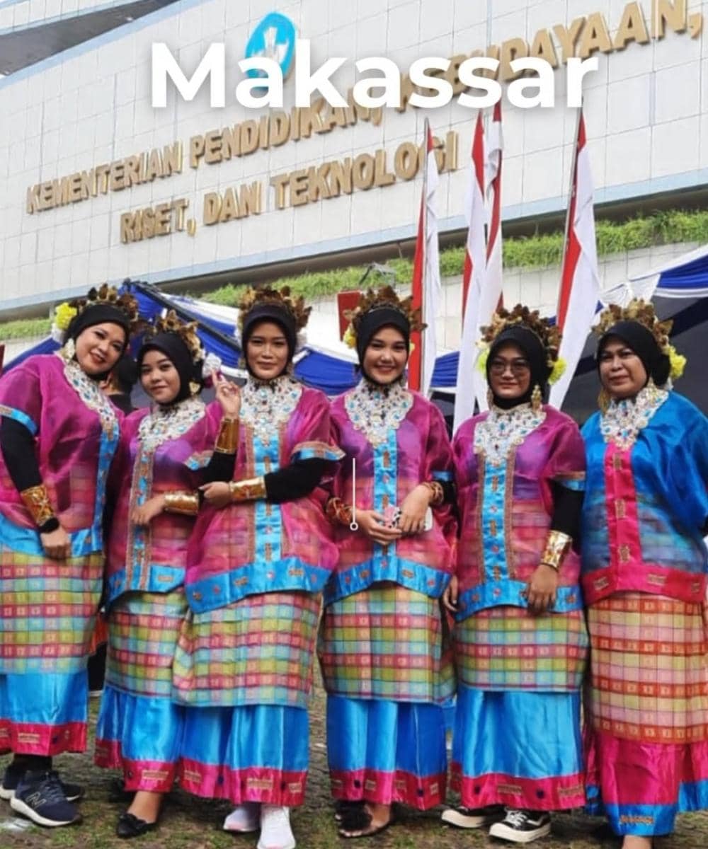 Baju adat Studio 26 Artlink