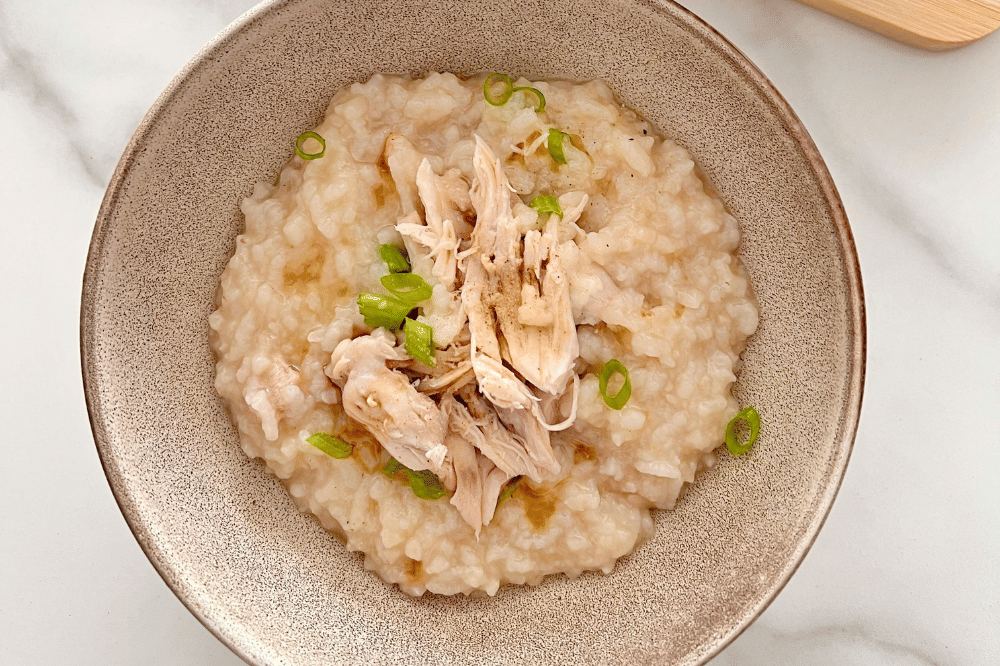 Semangkok bubur ayam 