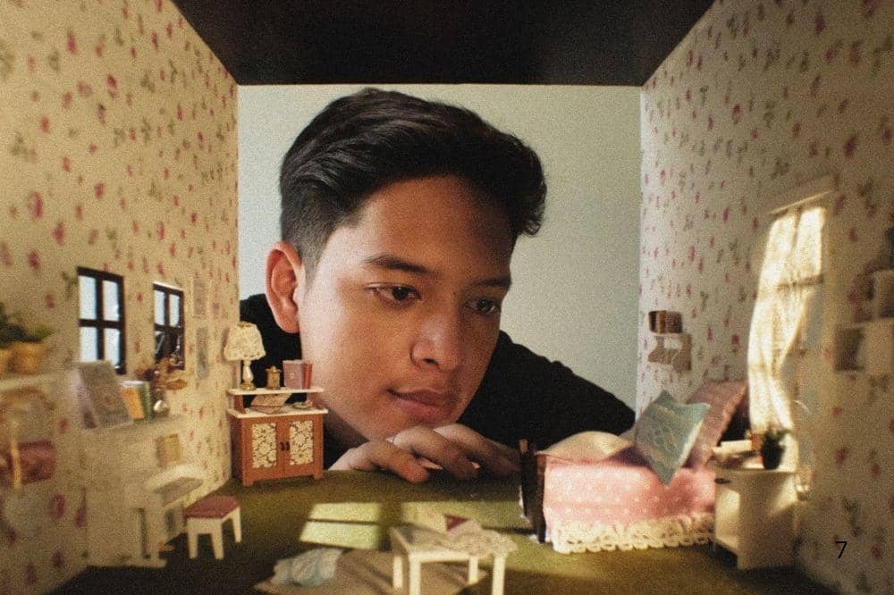 Rilis Mini Album, Adikara Sambut Anak Pertama dan Perdana Jadi Papa