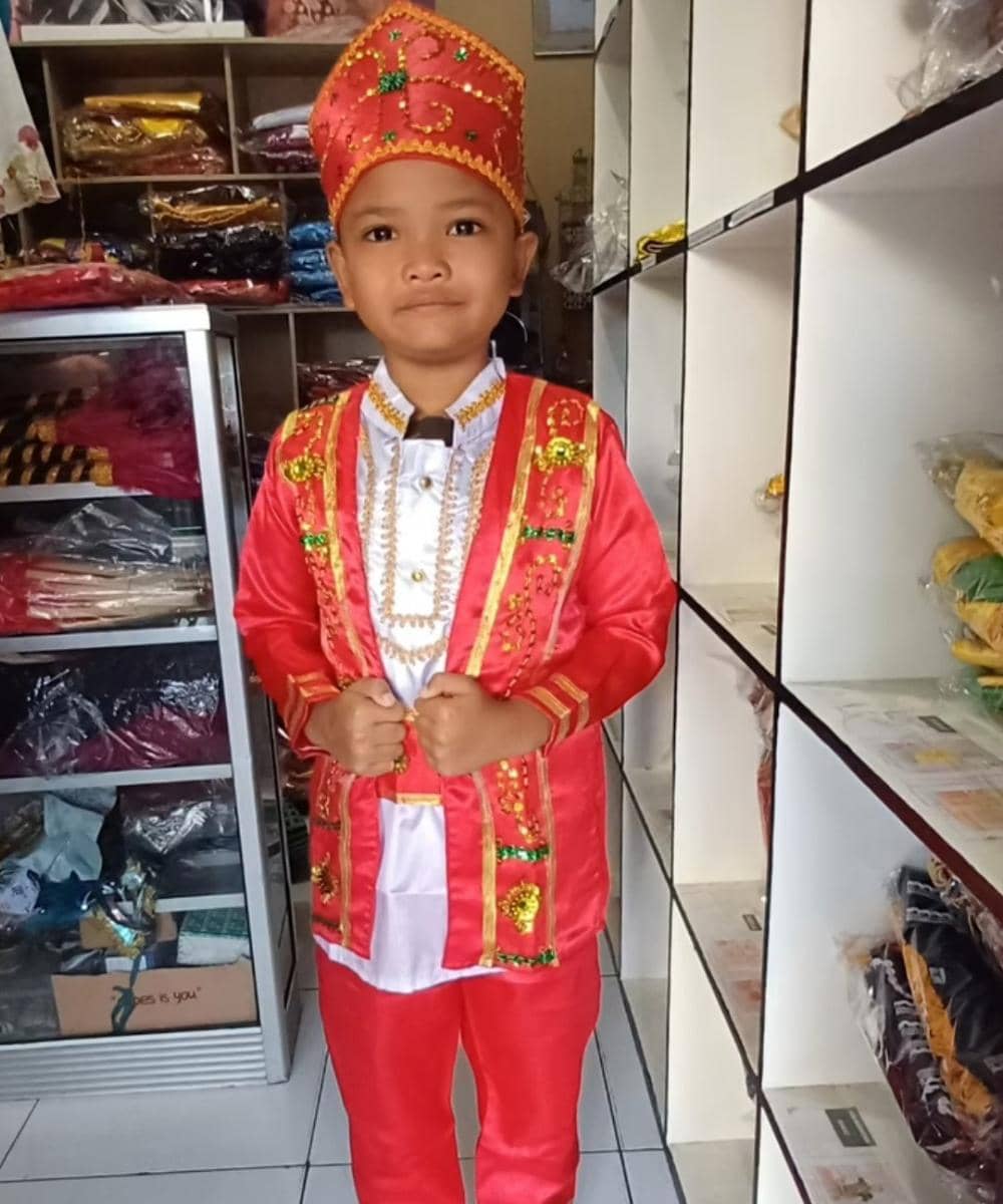 Baju adat toko Griya Indri