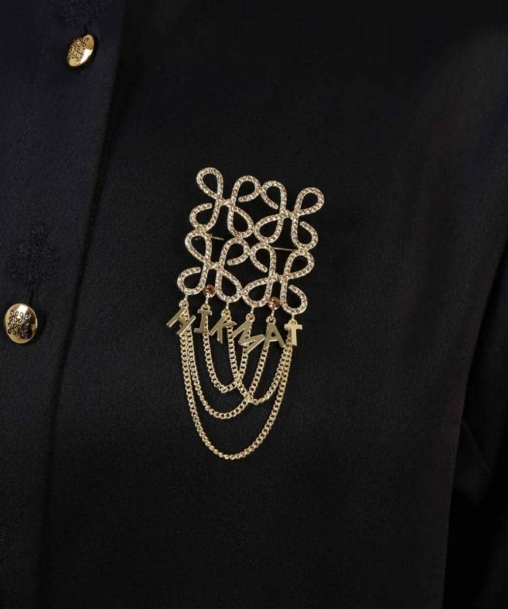 7 Rekomendasi Aksesoris Bros untuk Kebaya, Tampil Anggun dan Elegan! 8.jpg