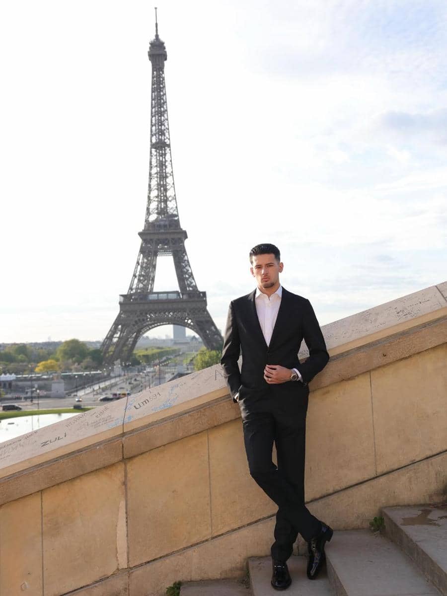 Foto prewedding Jennifer Coppen dan Justin Hubner di Paris