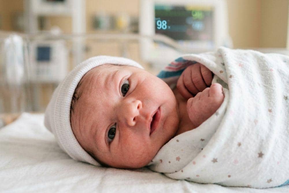 Kenapa Bayi Baru Lahir Wajahnya Terlihat Kurang Menarik? Ini Kata Studi