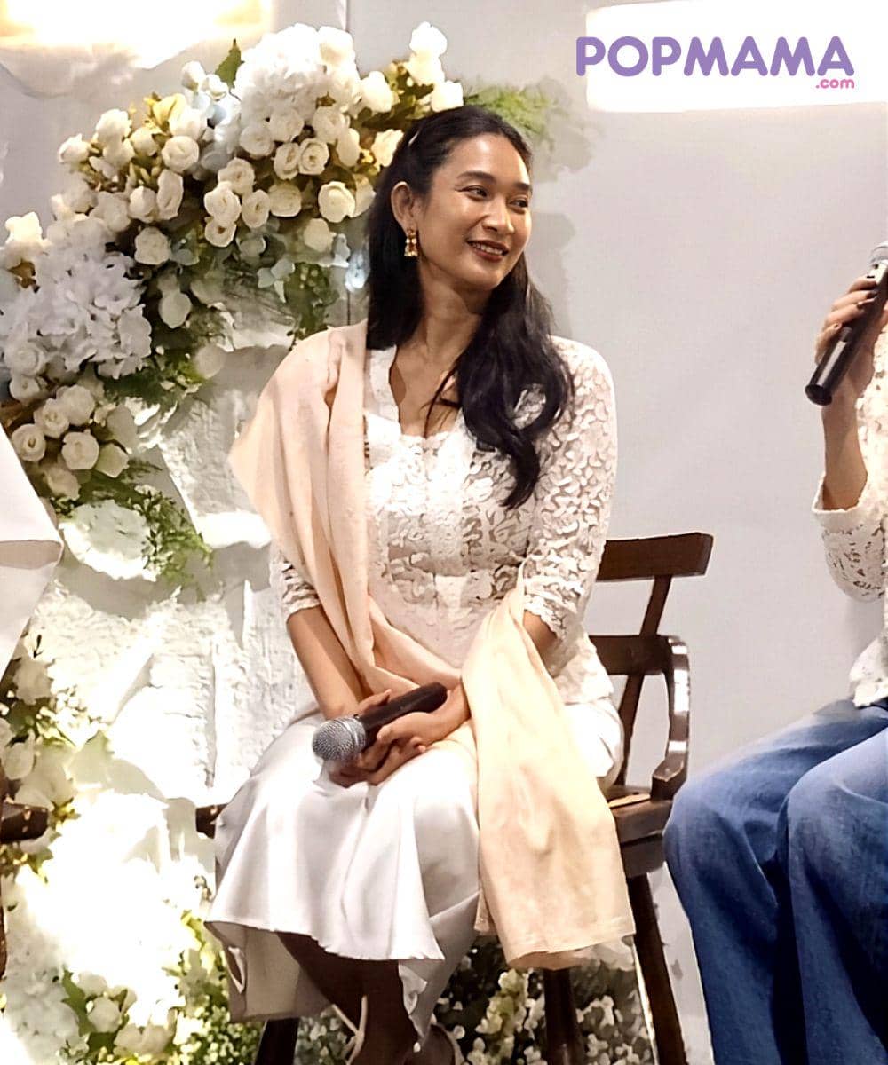 Masuk Pre-Menopause, Intip Cara Happy Salma Tetap Bahagia! 5jpg