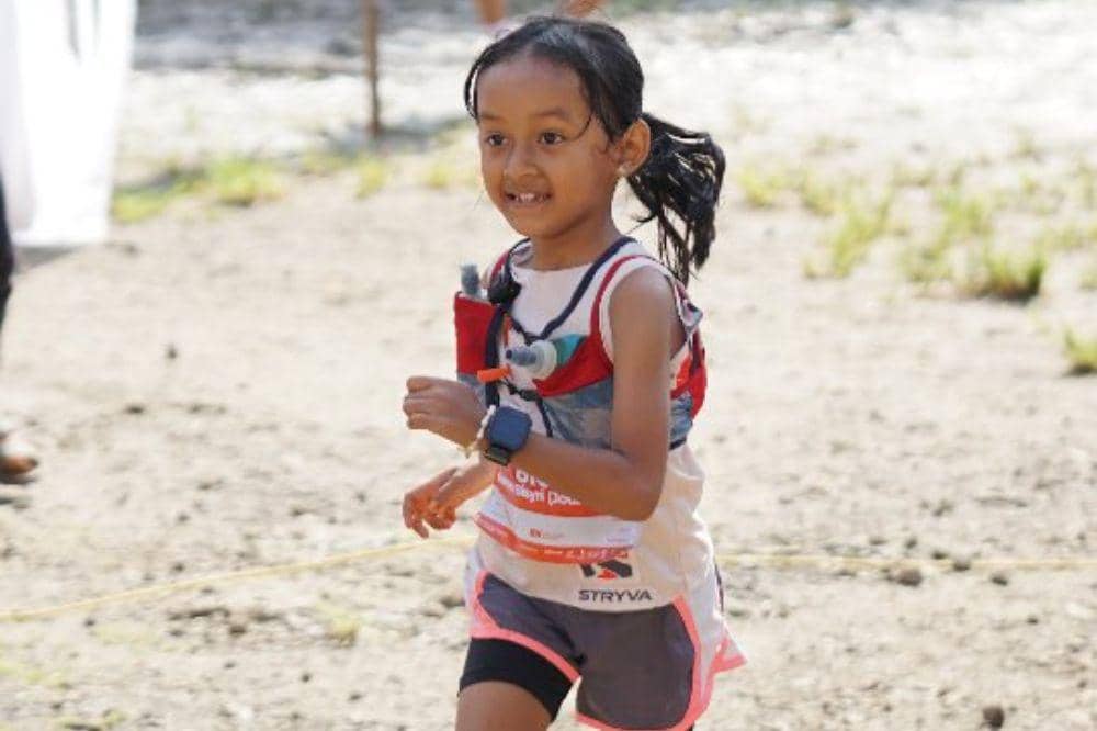 Kekey Anak 6 tahun yang Berhasil Finish Trail Run 10 KM, Inspirasi Aktivitas Seru