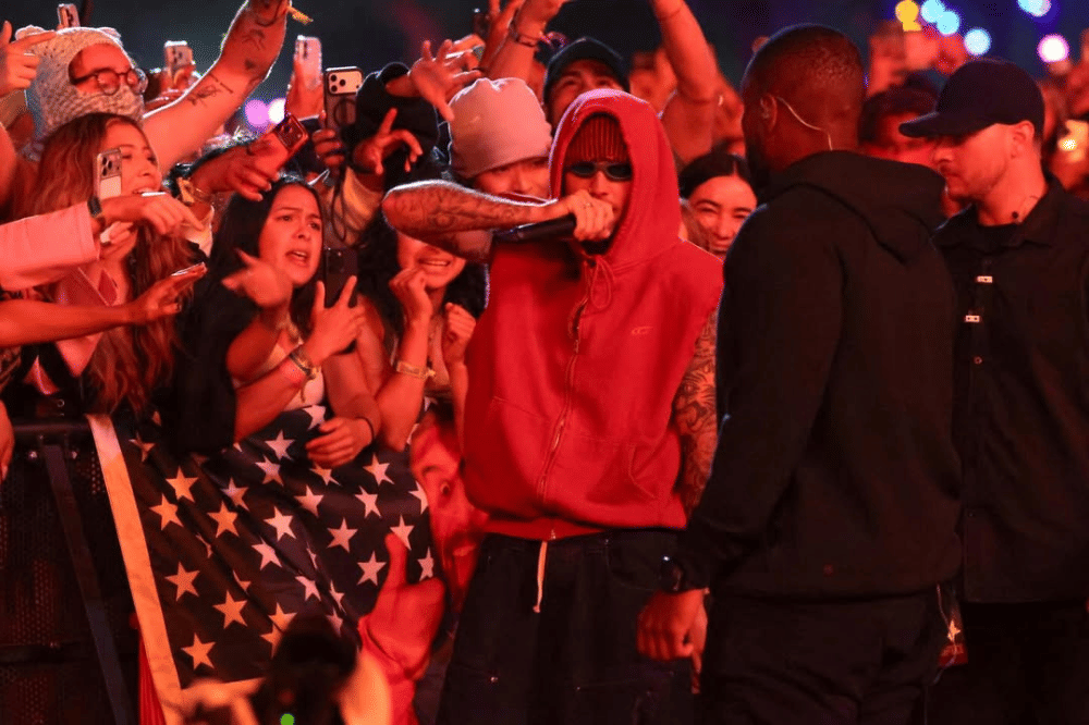 Justin Bieber di depan para penggemar 