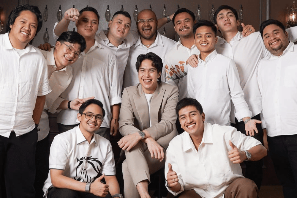 5 Fakta Groomsmen El Rumi yang Mencuri Perhatian, Ada Anak Menteri