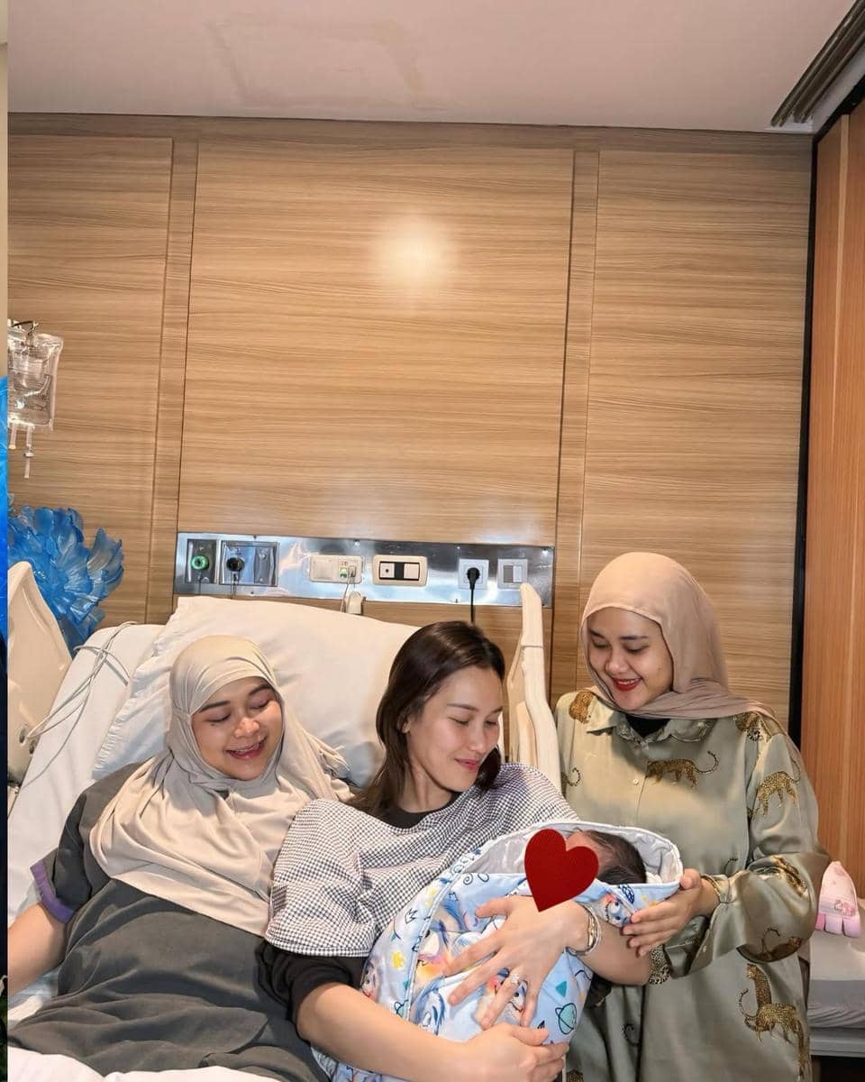 Instagram.com/aayutingting92