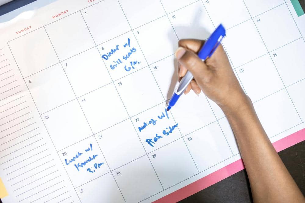 Mama mengatur jadwal liburan