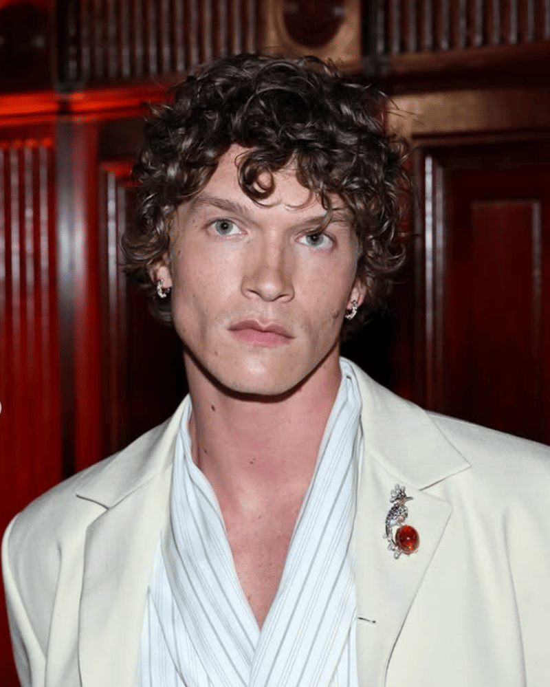 gaya rambut trending (3).png