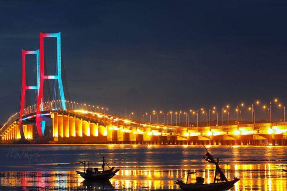 Wisata Malam Surabaya 7.jpg