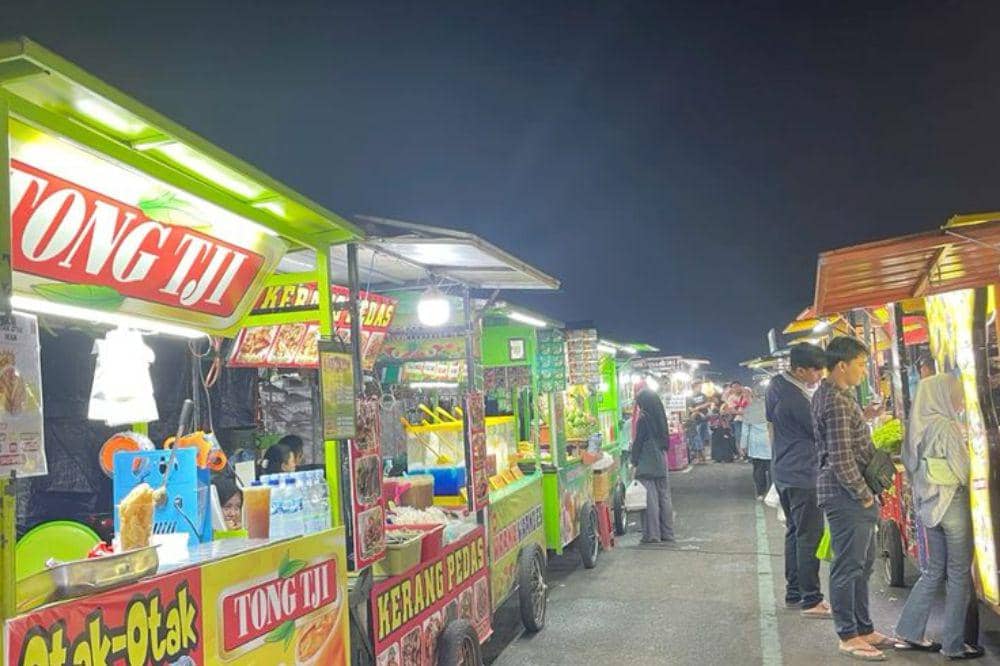 Wisata Malam Surabaya 6.jpg