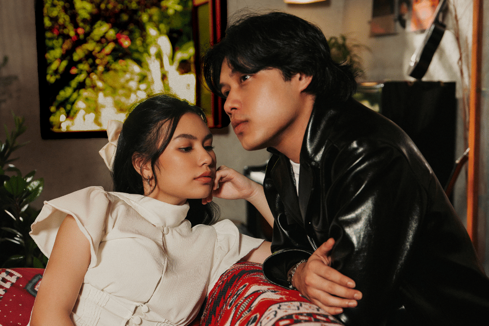 Vanessa Zee dan Rony Parulian Kolaborasi di Lagu 'Takkan Terulang'