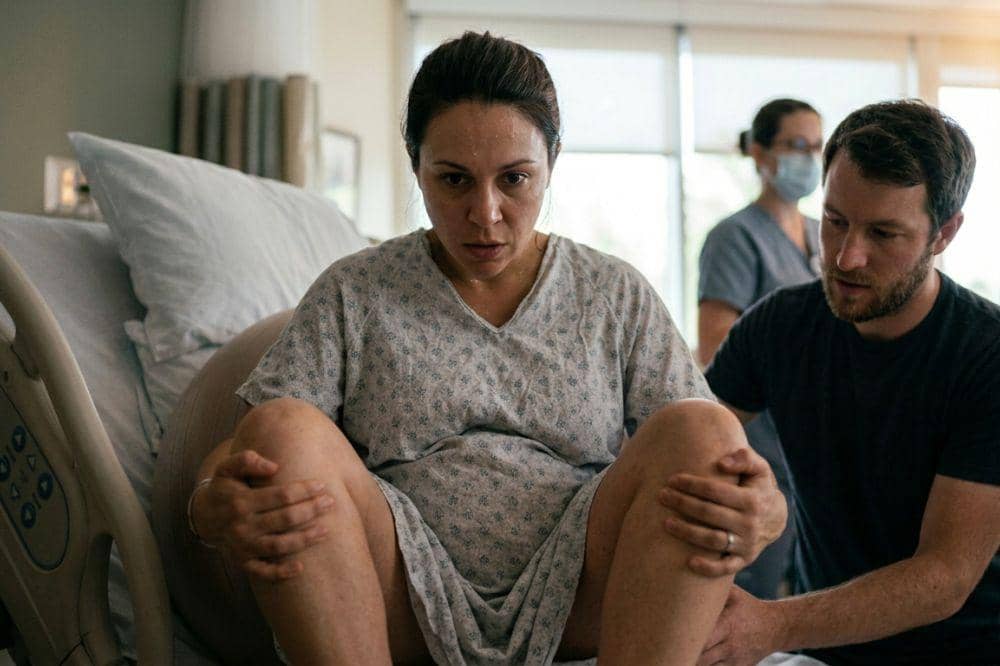 7 Cara Mengejan saat Melahirkan untuk Menghindari Pembuluh Darah di Mata Pecah 4.jpg