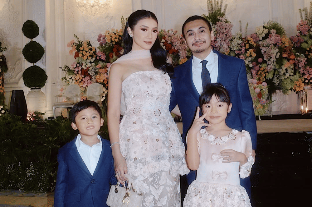 Ternyata ini Rahasia Rumah Tangga Raditya Dika dan Anissa Aziza