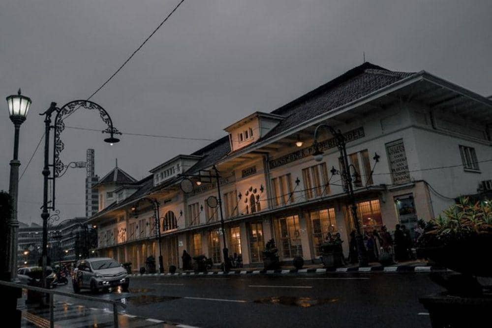 Wisata Malam Bandung 3.jpg