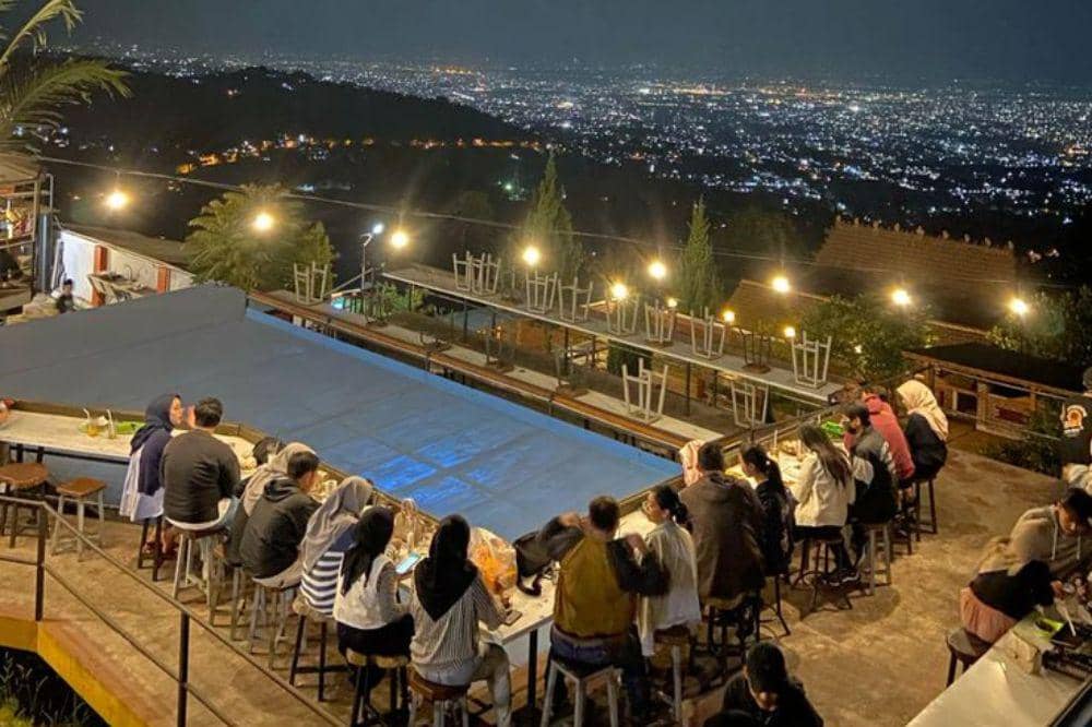 Wisata Malam Bandung 5.jpg