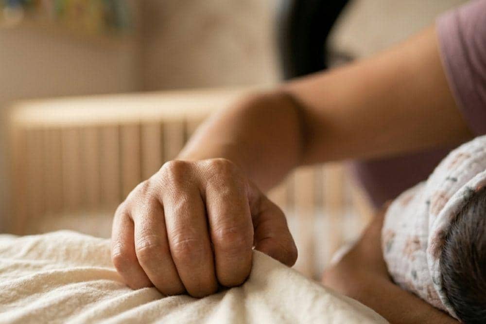 10 Tanda Perlekatan yang Salah, Bikin Menyusui Jadi Menyiksa!  2_20260422_095915_0001.jpg