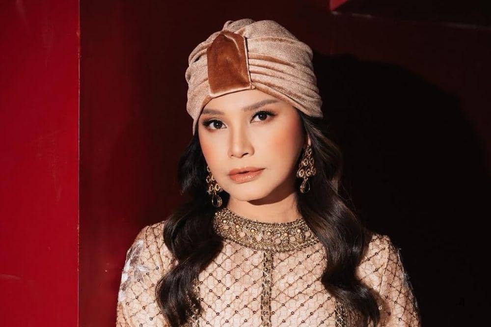 Rossa Ungkap Pesan Terakhir untuk Ivan Gunawan Jika Dirinya Berpulang.4.jpg