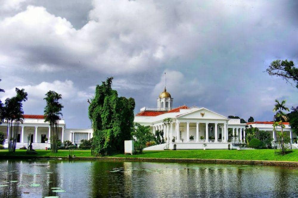 9 Tempat Wisata Malam Bogor, Cocok untuk Nongkrong hingga Relaksasi