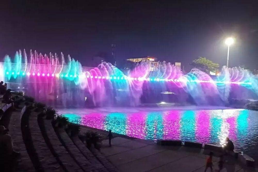 Wisata malam Semarang 8.jpg