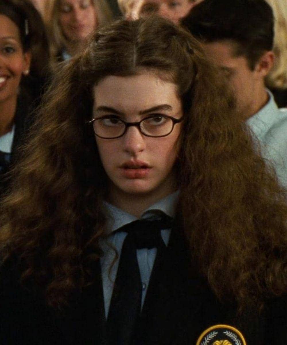 Anne Hathaway Jadi Bintang Tercantik 2026, Intip 12 Gayanya di Film! 2.jpg