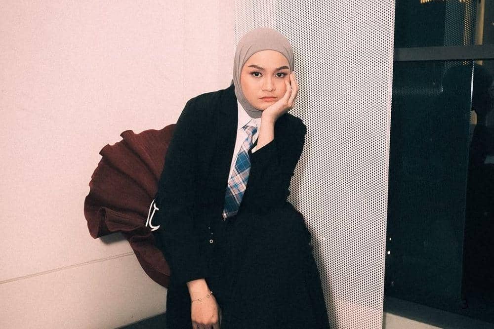 Berapa Perbedaan Usia Mahalini Raharja dan Salma Salsabil.3.jpg