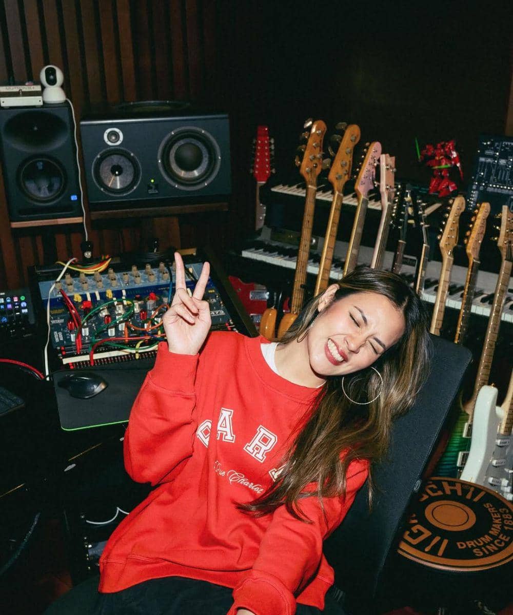 Pernah Ingin Jatuh dari Tangga, Raisa Curhat Lelahnya Urus Anak 4.jpg