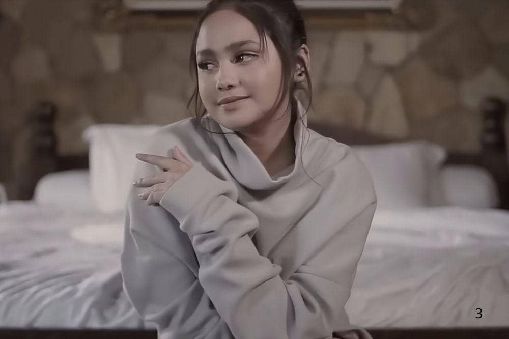 5 Lagu Cinta Syifa Hadju yang Punya Cerita di Setiap Fasenya.3.jpg