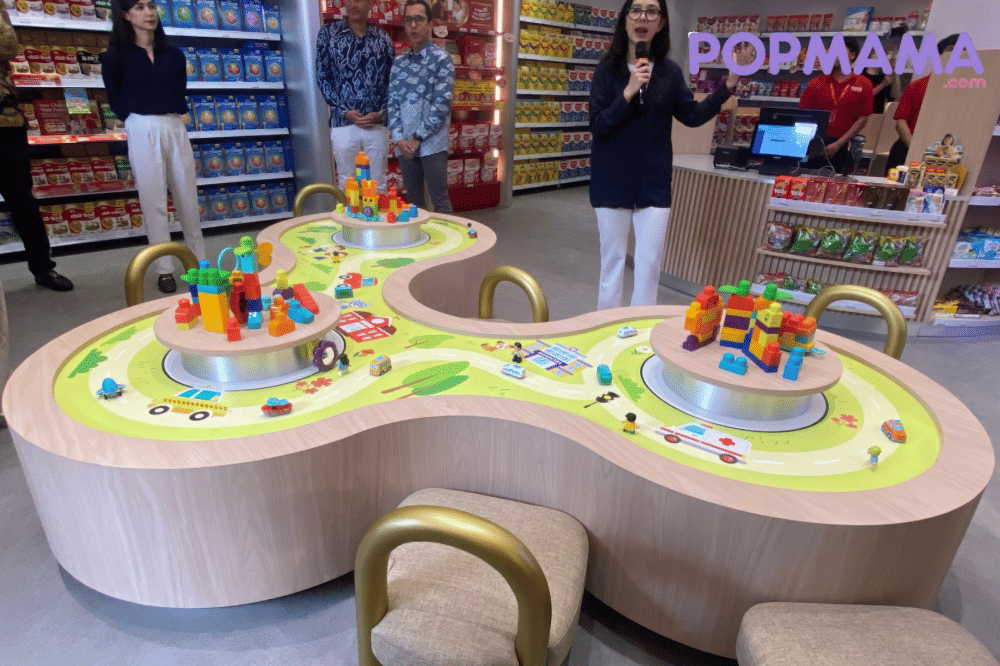 Fasilitas flagship store nutrisi anak di PIK 2