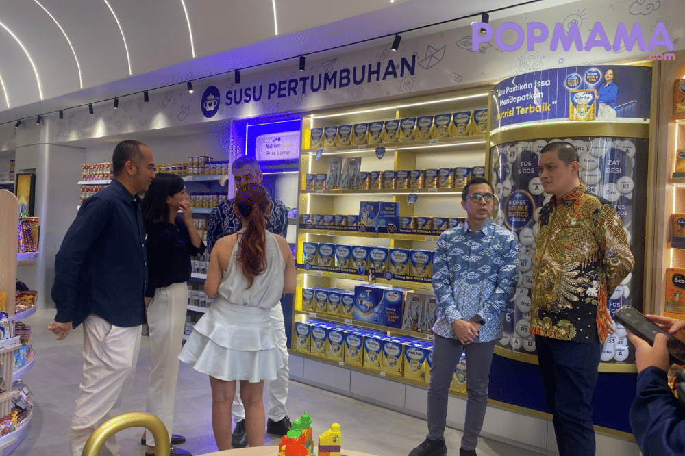 flagship store nutrisi anak di PIK 2