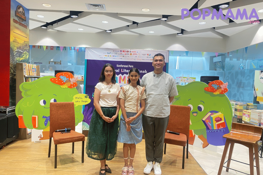 Noni Mira, Quinn Salman, dan Rizal Iwan berpose bersama