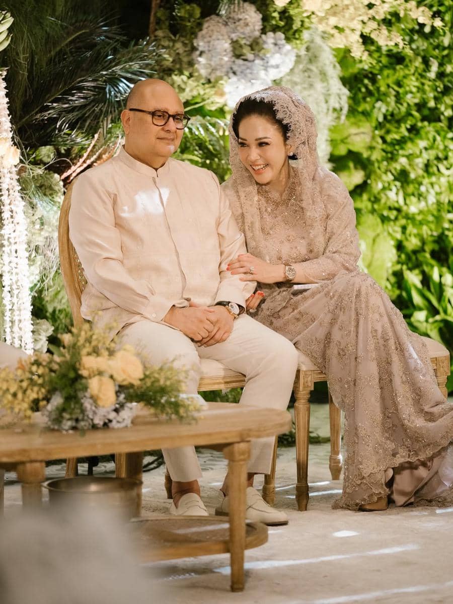Maia Estianty di acara pengajian jelang pernikahan El Rumi