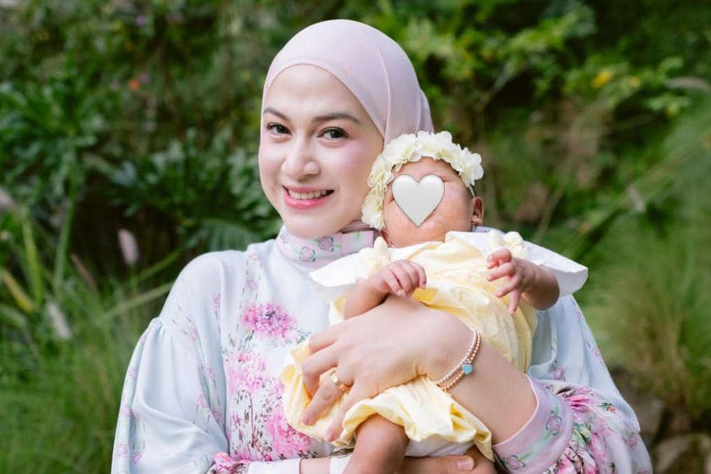 Nina Zatulini Alami Cedera Otot saat Menyusui, Sampai Robek!