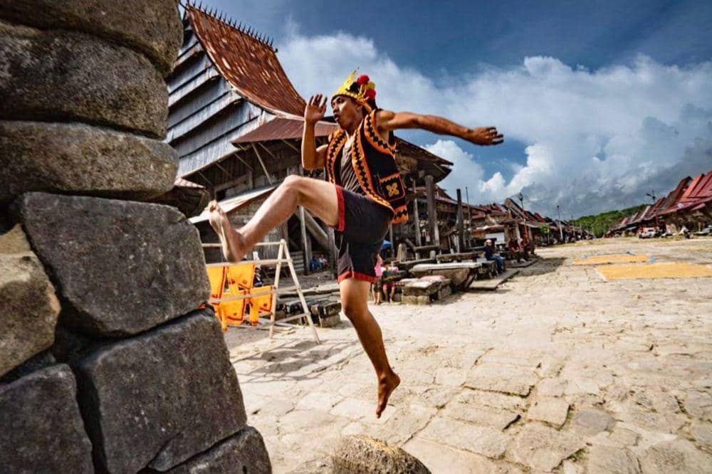 Lompat Batu Nias Berasal Dari Mana 4.jpg