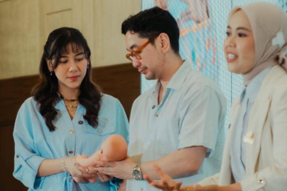 Potret Adinda Thomas Ikut Kelas Menyusui, Persiapan Sambut Baby Egg (1).jpg