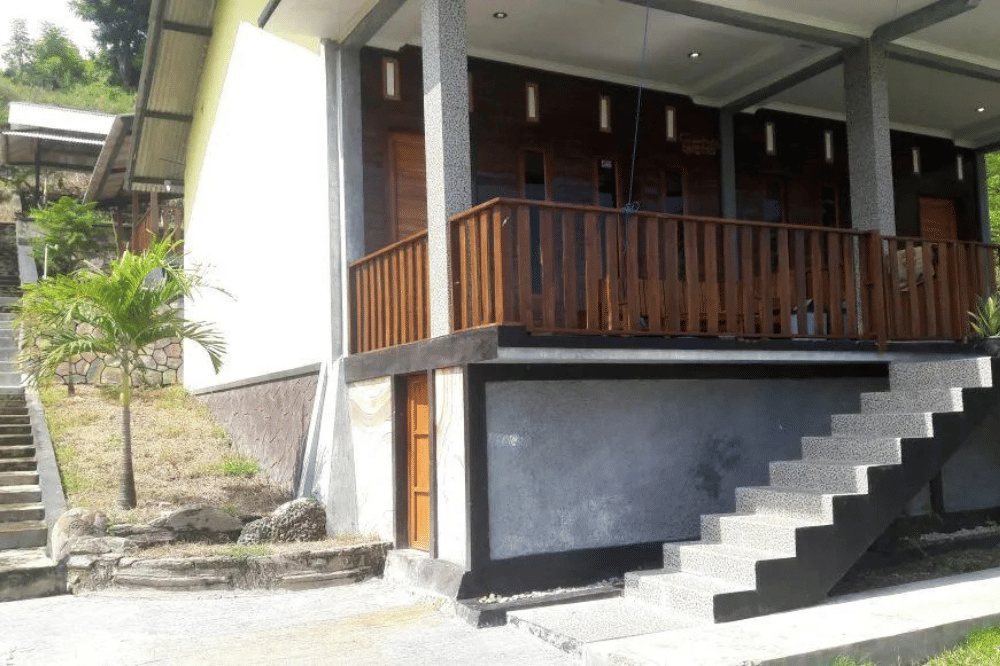 8 Penginapan Dekat Pantai Sawarna, Strategis dan Affordable (3).png