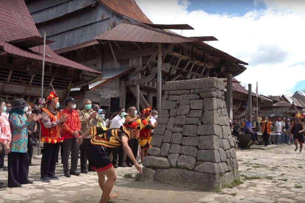 Lompat Batu Nias Berasal Dari Mana 7.jpg