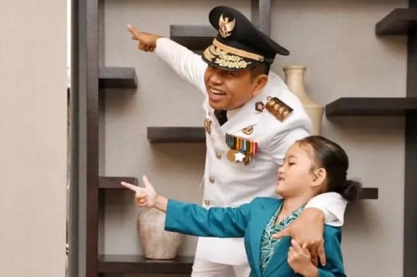 Ni Hyang dan Kang Dedi