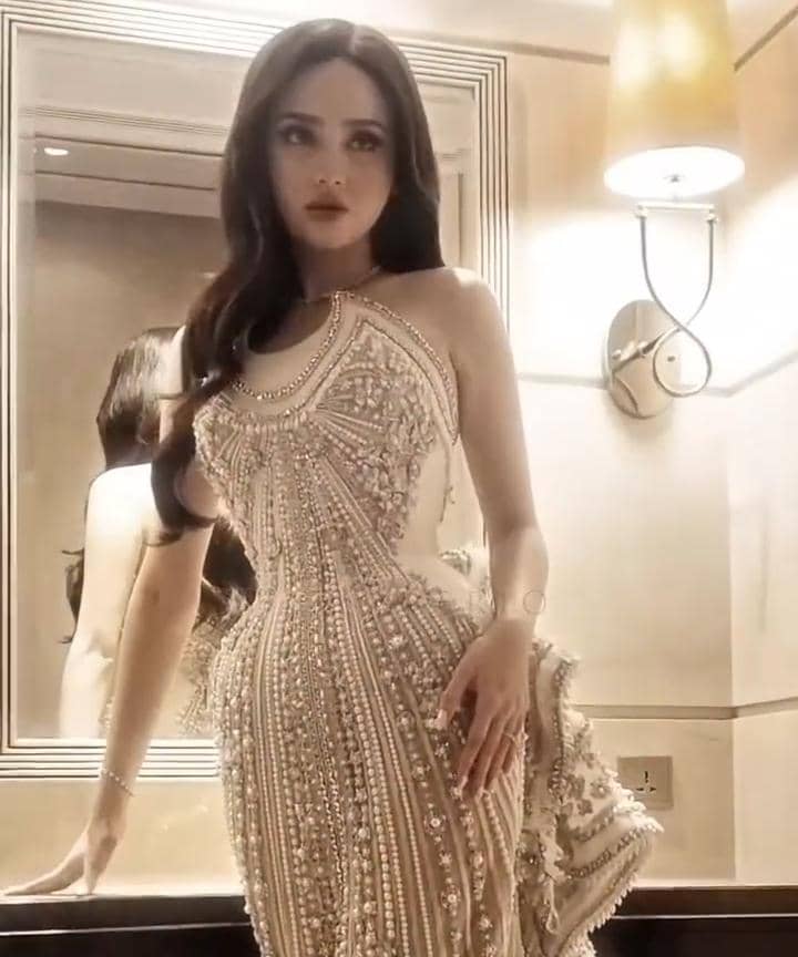 syifa hadju gaun resepsi 1.jpg