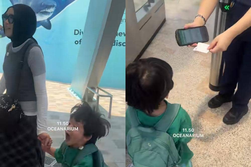 Jinji saat mengantri di Ocenarium