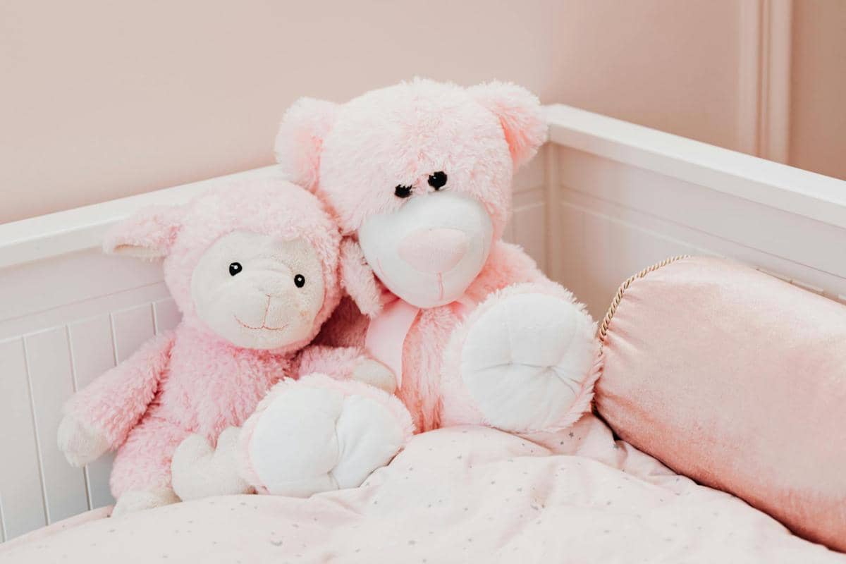 Boneka menjadi media anak mengenal emosi
