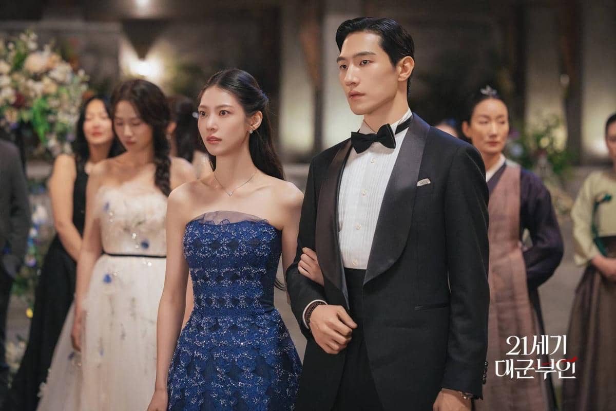 Still cut drama Perfect Crown
