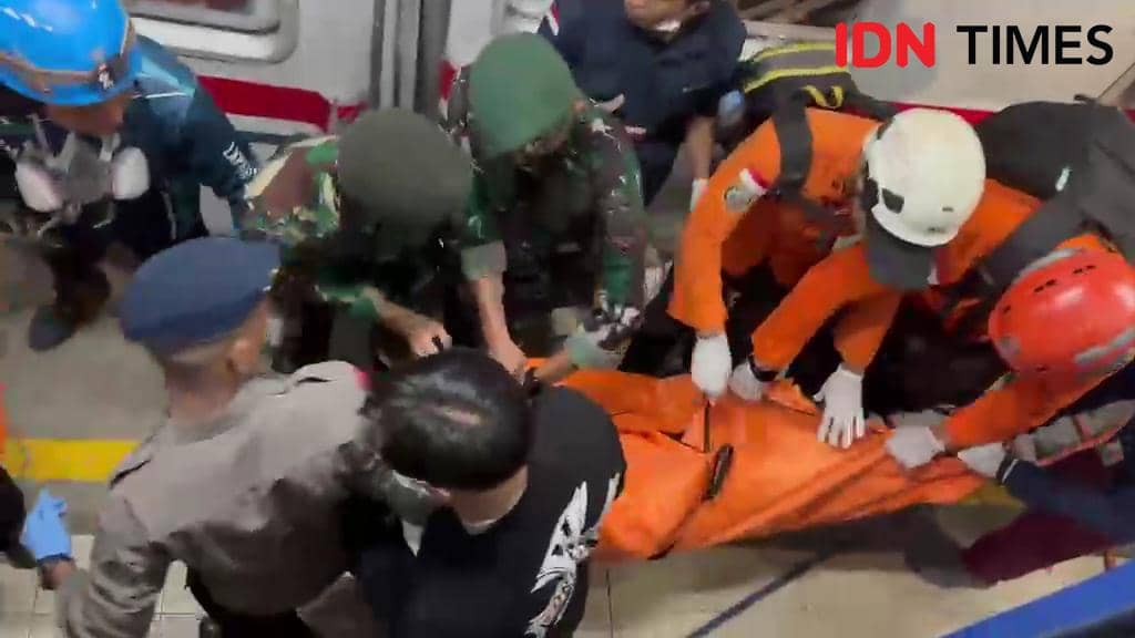 Kronologi Tabrakan Kereta Argo Bromo Anggrek dan KRL